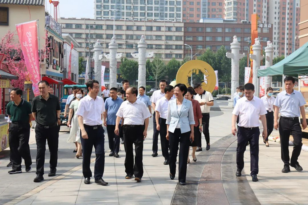 “持续优化营商环境，提升城市综合竞争力”市政协领导调研国投麷街项目