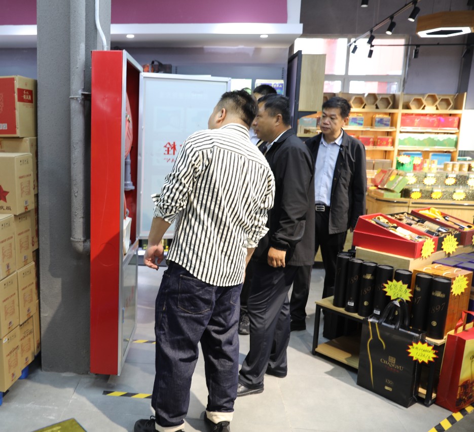惠丰粮食集团检查组一行到麷街进行节前安全生产检查