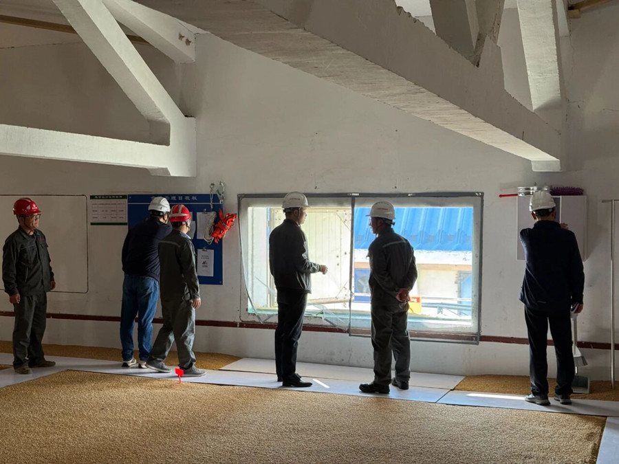 市发改委、市粮食和物资储备保障中心深入第二粮库开展秋季粮油普查工作