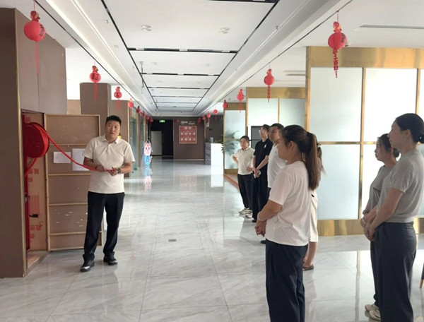 防患于未“燃” 国投·麷街开展消防实操及应急疏散演练